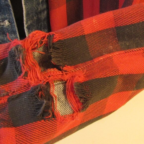 Vintage Made in the USA Levi's Lined Blue Denim Jacket with Graphic 44R - Picture 8 of 8